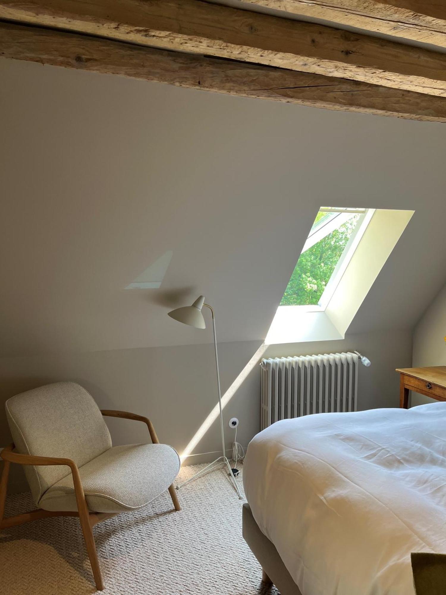 Hotel Les Pres Saint-Hilaire-le-Chatel Bagian luar foto