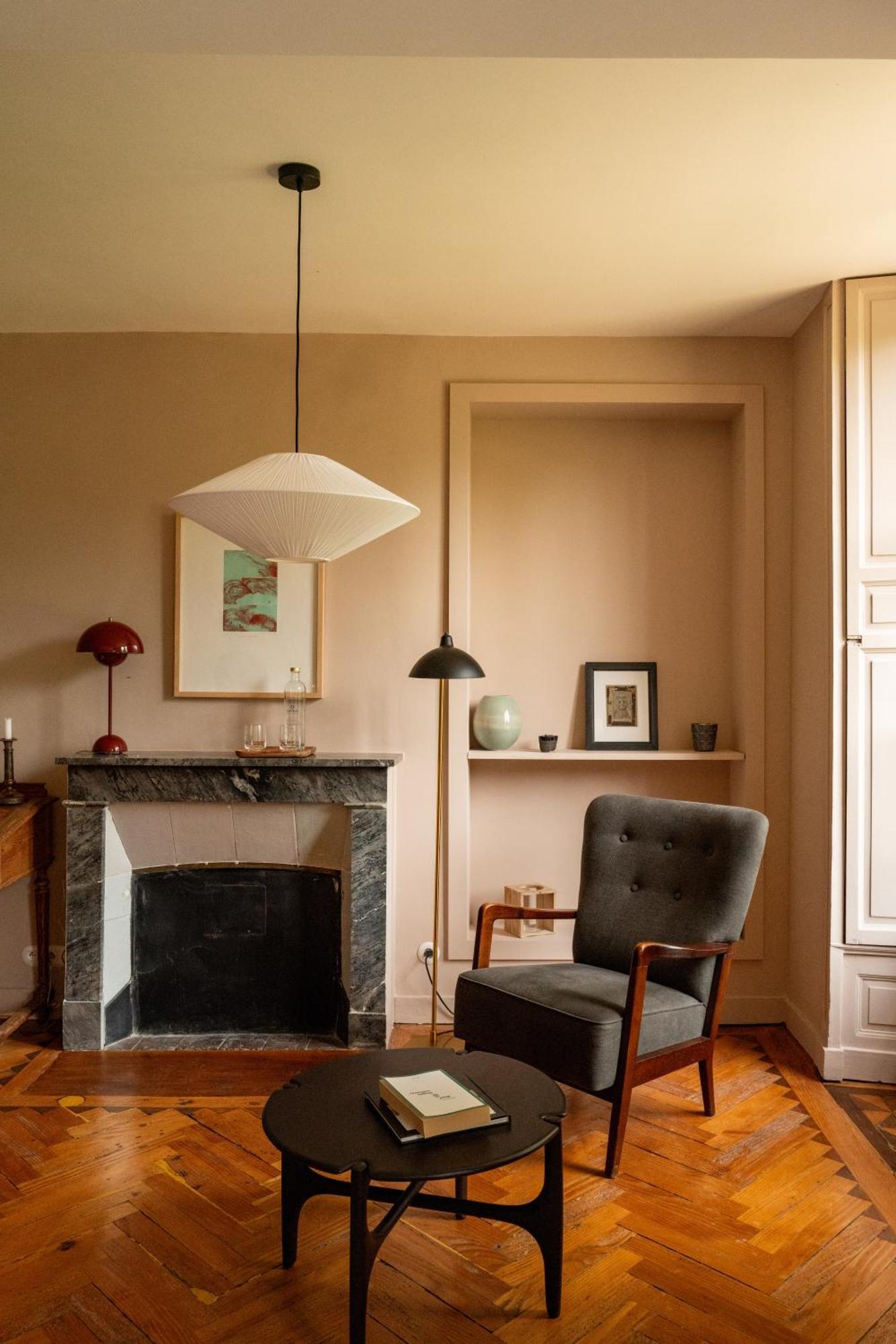 Hotel Les Pres Saint-Hilaire-le-Chatel Bagian luar foto